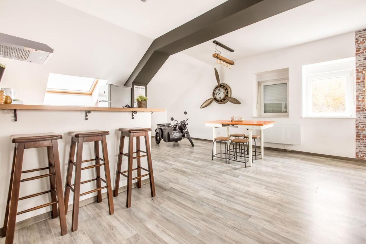 La Maison Jaures - Le Brooklyn ลีแวง ภายนอก รูปภาพ