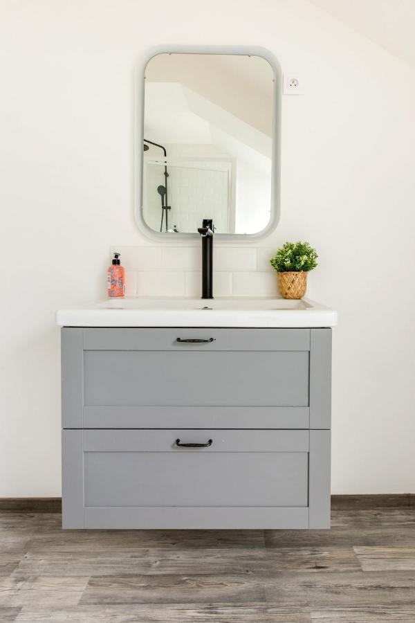 La Maison Jaures - Le Brooklyn ลีแวง ภายนอก รูปภาพ